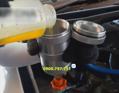 Bình châm dầu hệ thống lạnh ô tô JTC 1356
