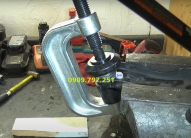Bộ vam ép rô tuyn JTC 1037