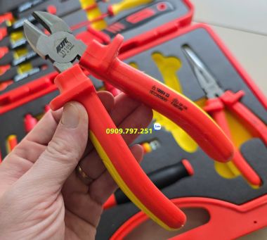 Bộ dụng cụ sửa chữa cách điện 1000V JTC I017