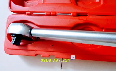 Cần siết cân lực 3/4 550Nm JTC 4938