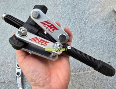 Cảo bạc đạn 3 chấu 6 inch JTC 35146