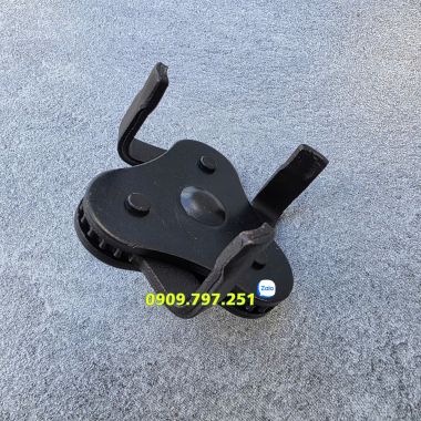 Cảo lọc nhớt 3 chân JTC 1942