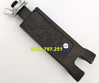 Cảo nắp bình xăng ô tô loại 2 chấu