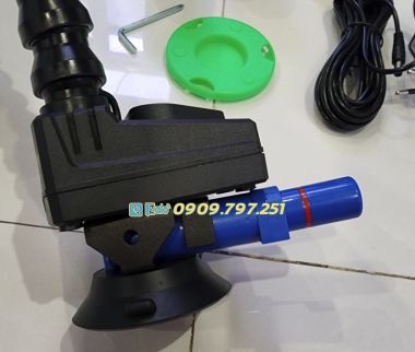 Đèn soi vết móp thân xe ô tô sử dụng pin