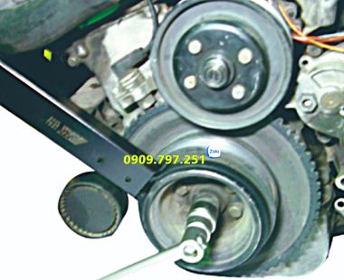 Dụng cụ giữ puli JTC 1901