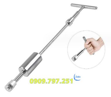 Tay giật phục hồi vết móp trên xe ô tô