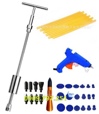 Tay giật phục hồi vết móp trên xe ô tô