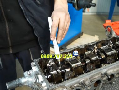 Bộ dụng cụ tháo lắp ống lót xupap