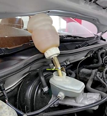 Bình châm dầu phanh JTC 1026