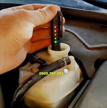 Thiết bị kiểm tra chất lượng dầu phanh JTC 1538A