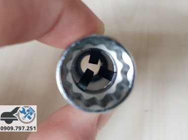 Tuýp tháo bugi 14mm JTC 4730