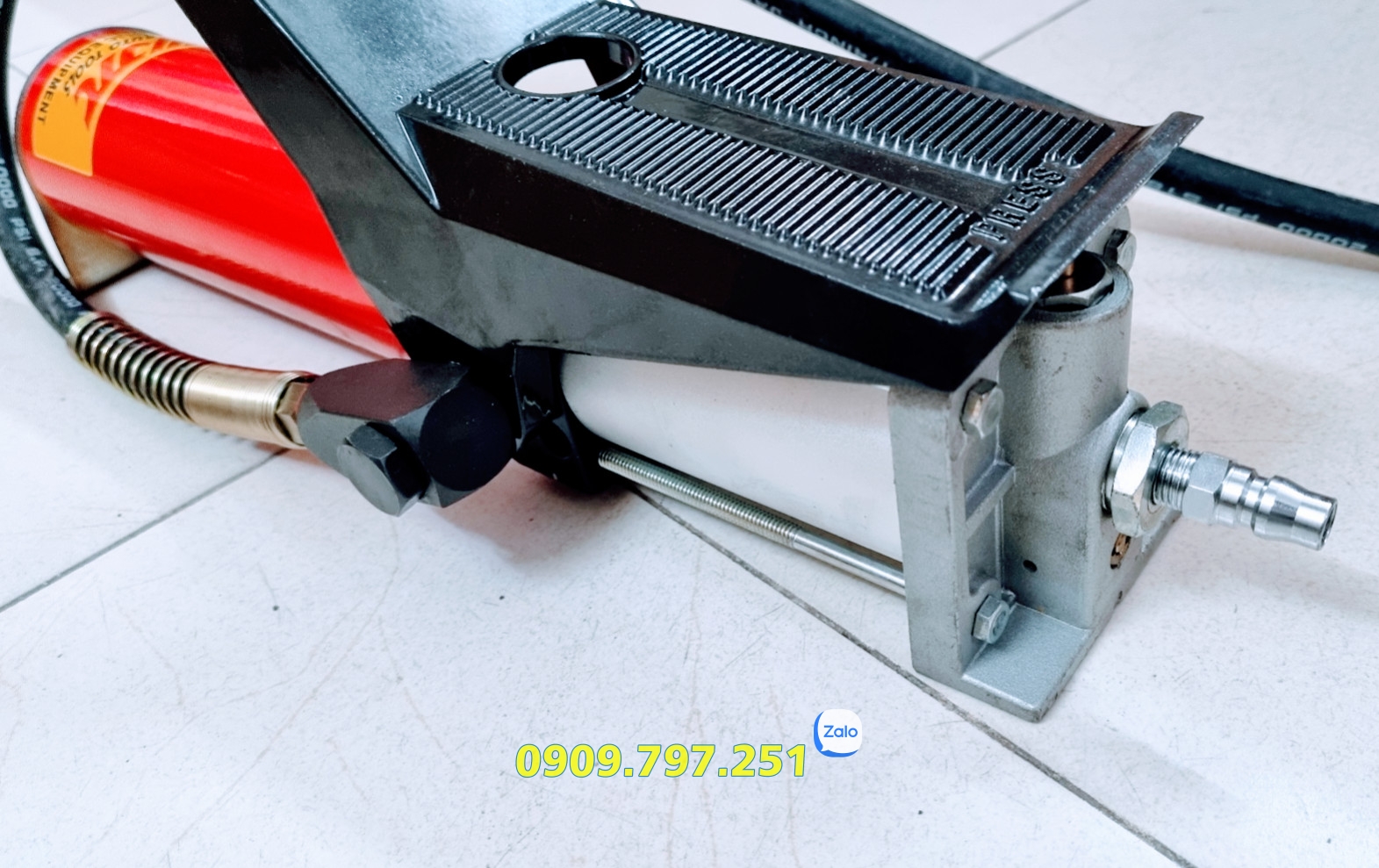 Bơm thủy lực khí nén JTC 8P101A