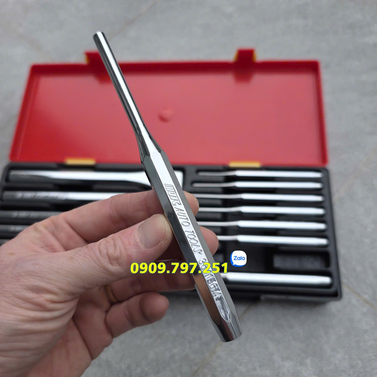 Bộ đục dẹp và đục chốt tròn 14 chi tiết JTC K8141