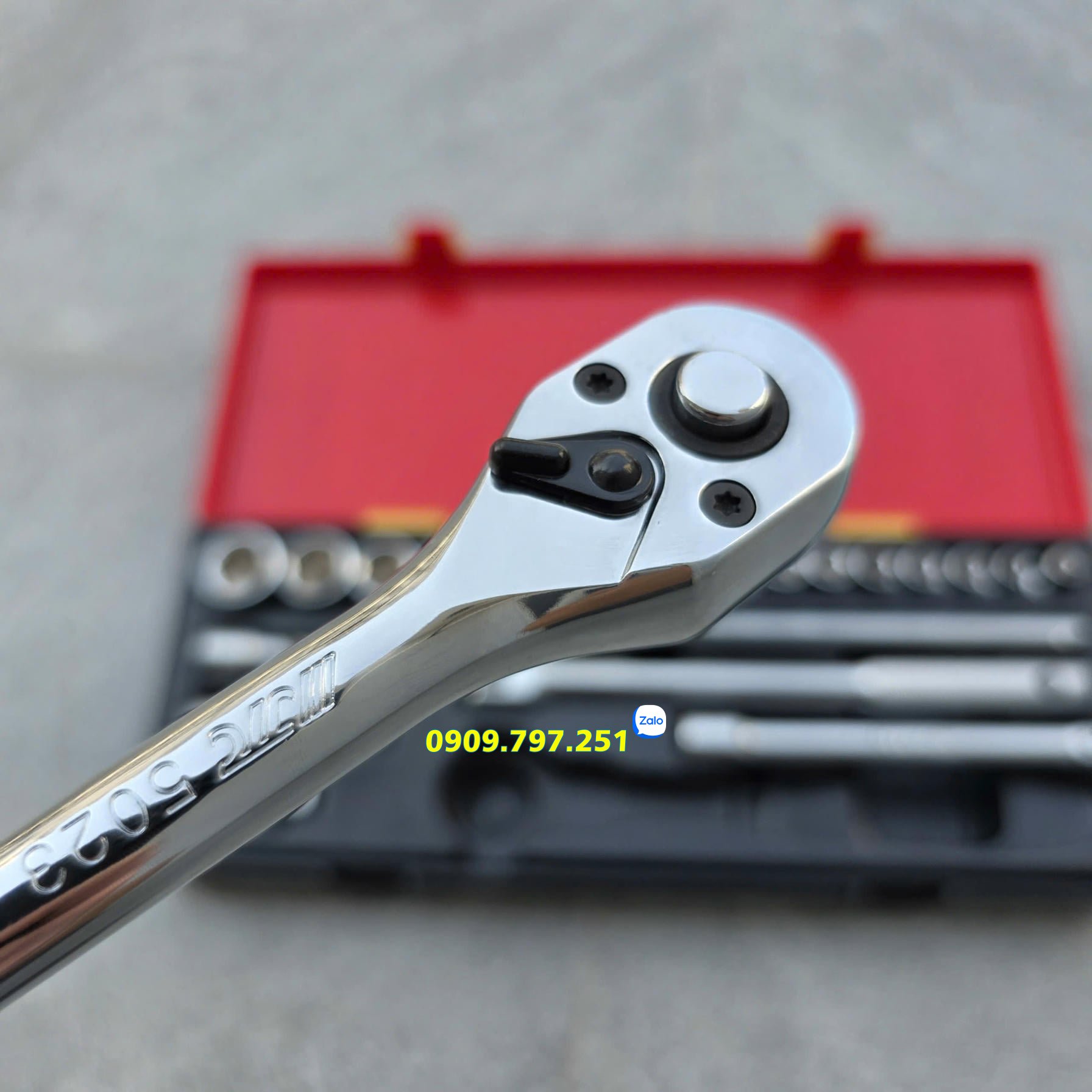 Bộ đầu tuýp ngắn 3/8 inch 6 cạnh 23 chi tiết JTC K3231