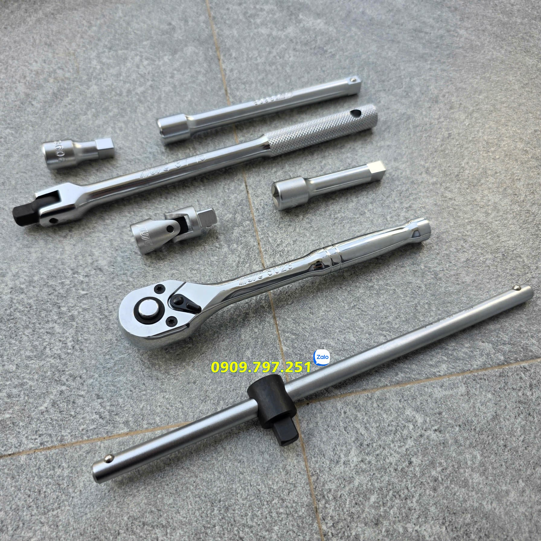Bộ đầu tuýp ngắn 3/8 inch 6 cạnh 23 chi tiết JTC K3231