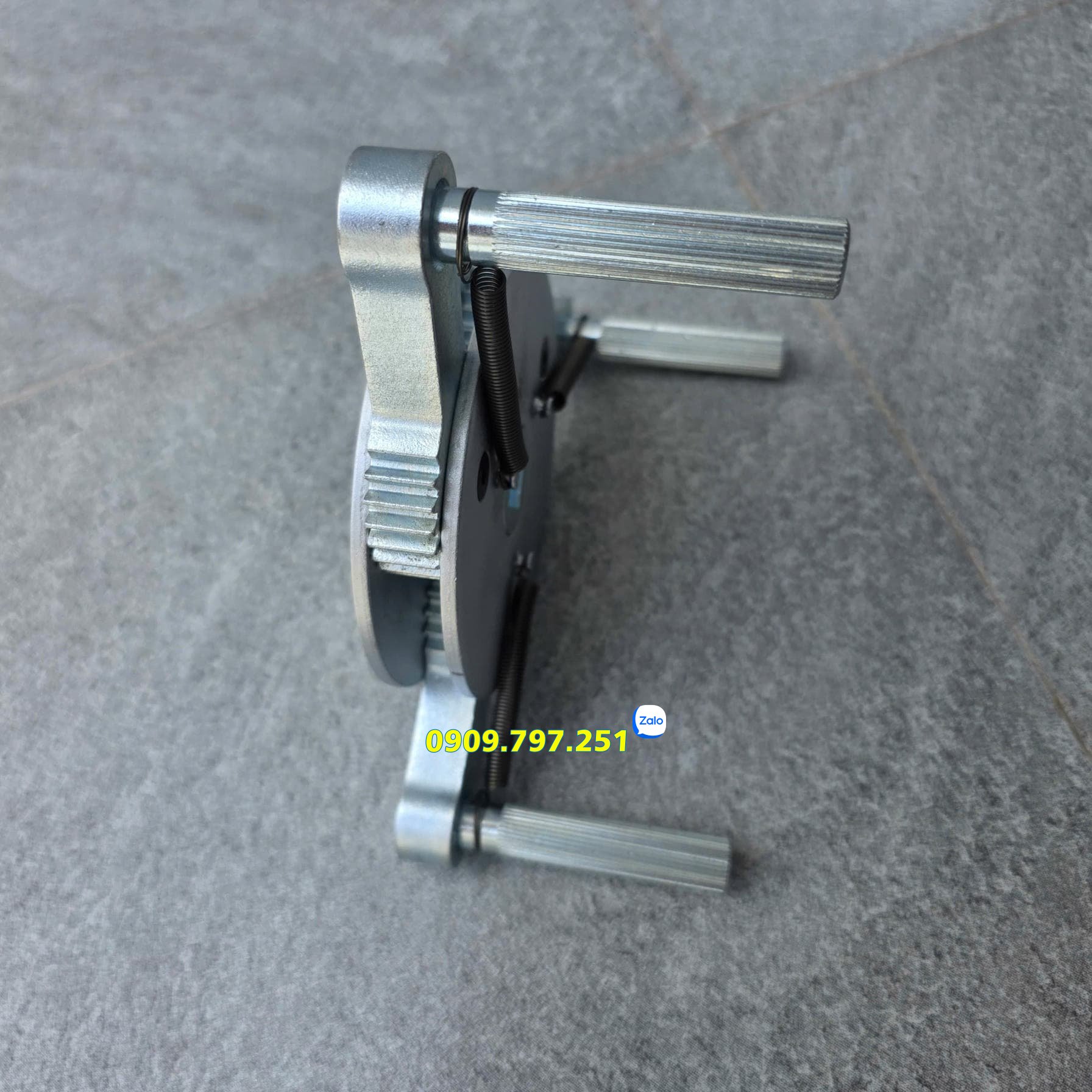 Cảo mở lọc nhớt 3 chấu 106-160mm JTC-1453