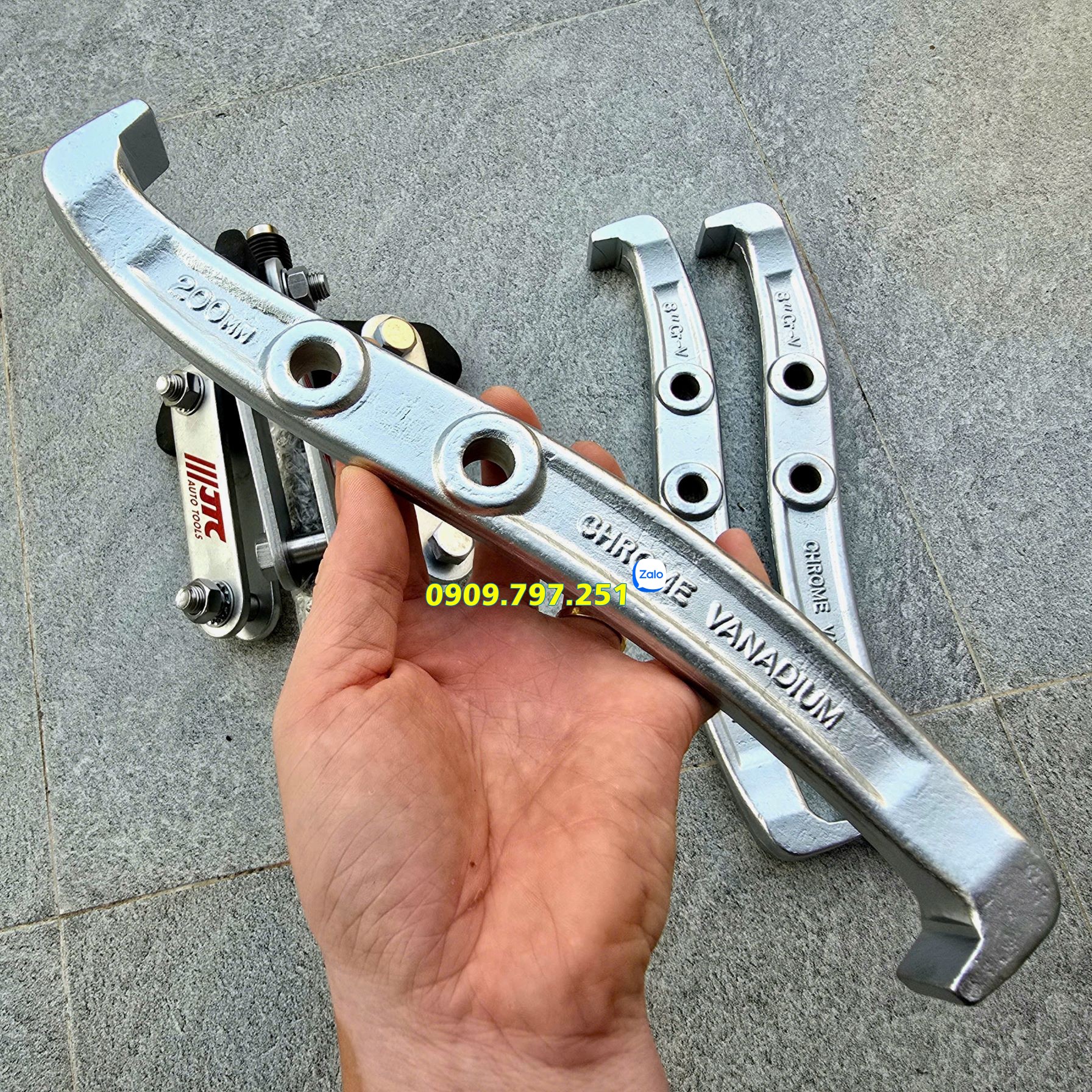 Cảo bạc đạn 3 chấu 8 inch JTC 35148