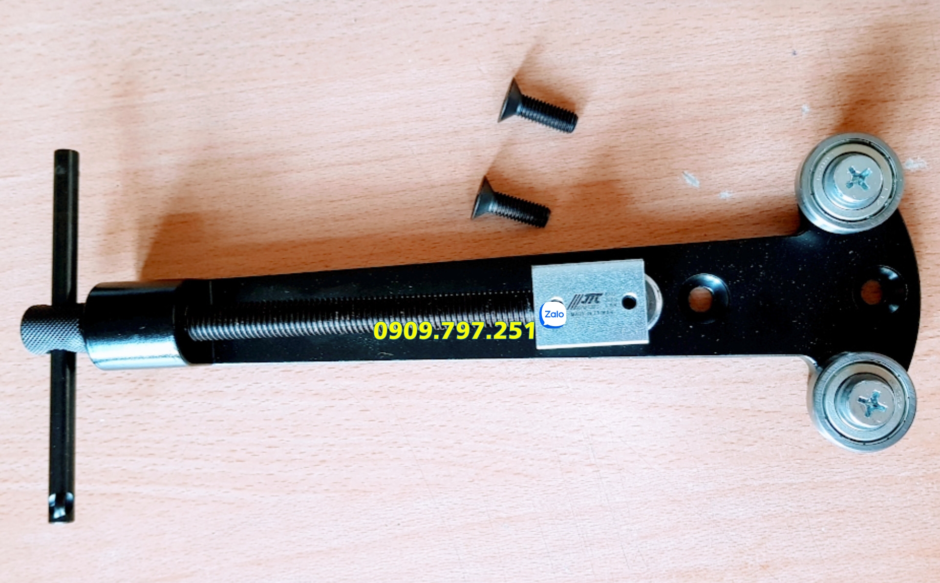 Dụng cụ cắt lọc nhớt JTC 4272