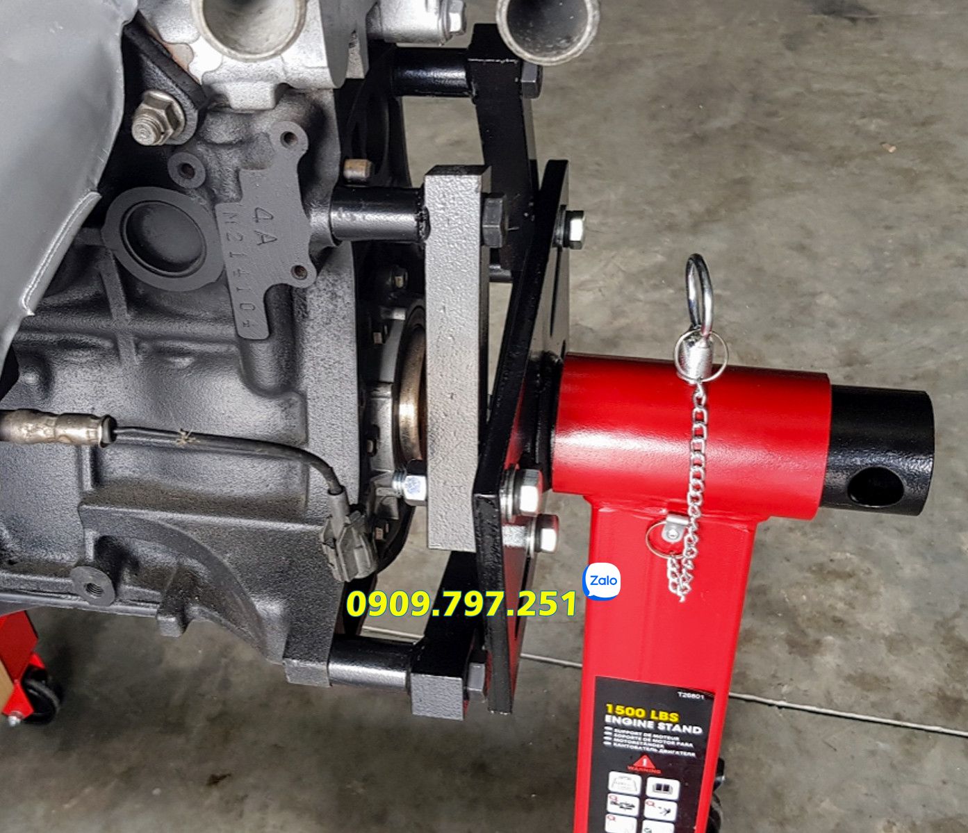 Giá xoay tháo lắp động cơ 680kg Torin T26801