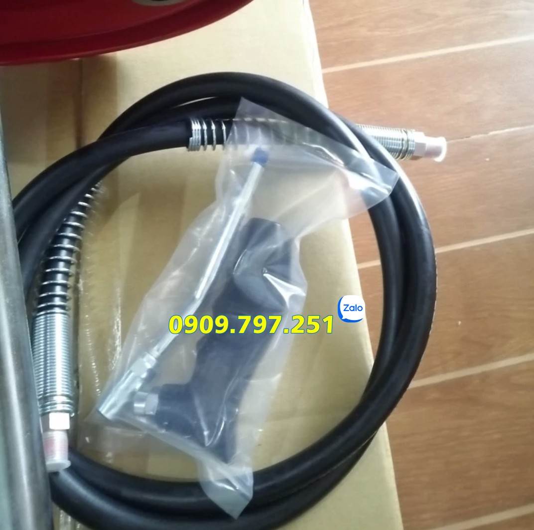 Thiết bị bơm mỡ bò bằng tay Jolong H20-GS