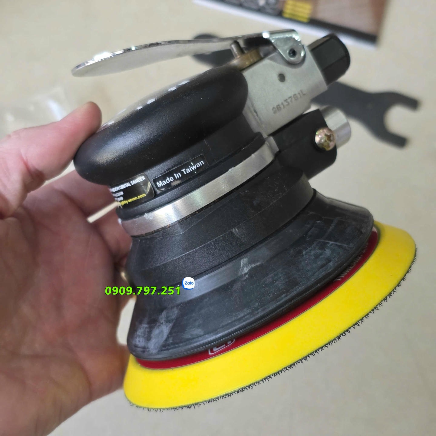 QB-52502 Máy chà nhám tròn 5 inch (125mm) dùng khí nén hãng M7 Đài Loan