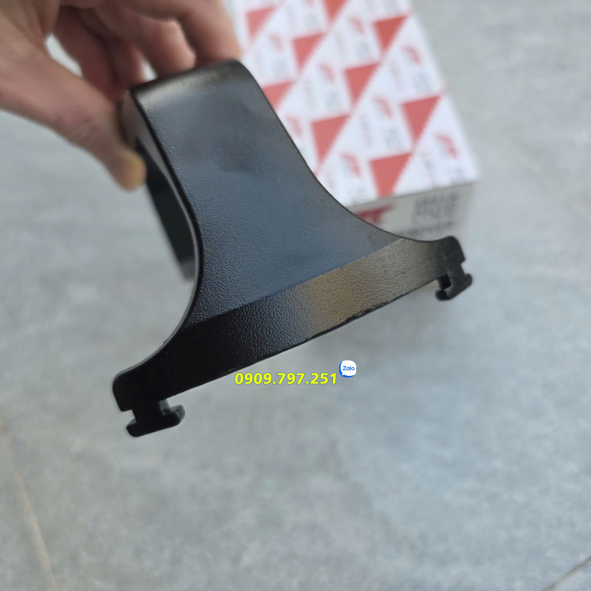 Cảo nắp thùng xăng BMW Mercedes Benz Volvo JTC 4941A
